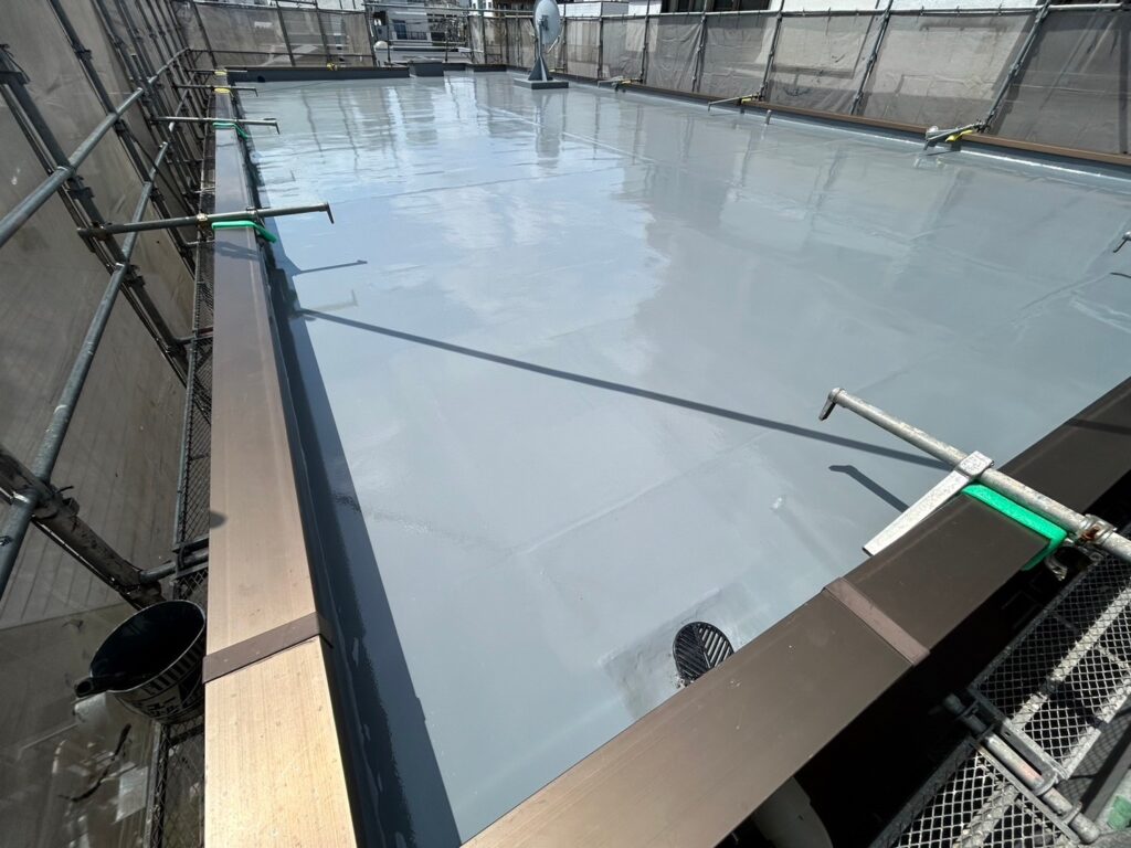 屋上ウレタン塗膜防水工事　東京都荒川区　iマンション　15世帯