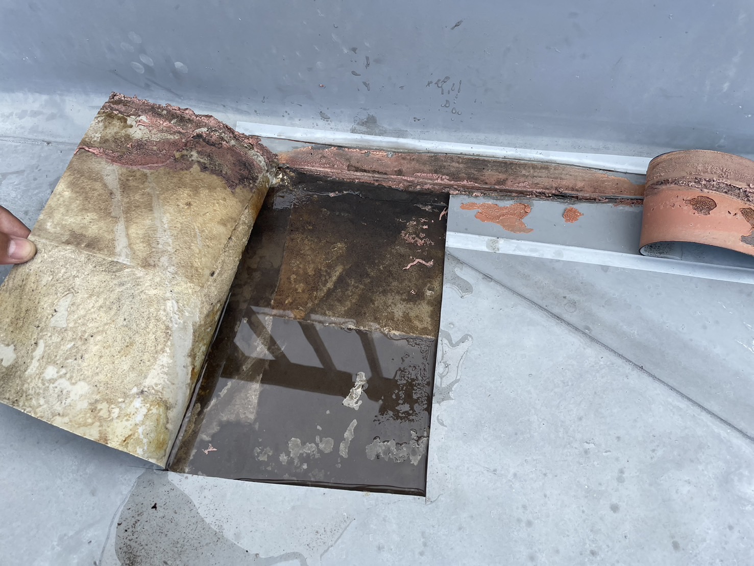 屋上防水工事雨漏り